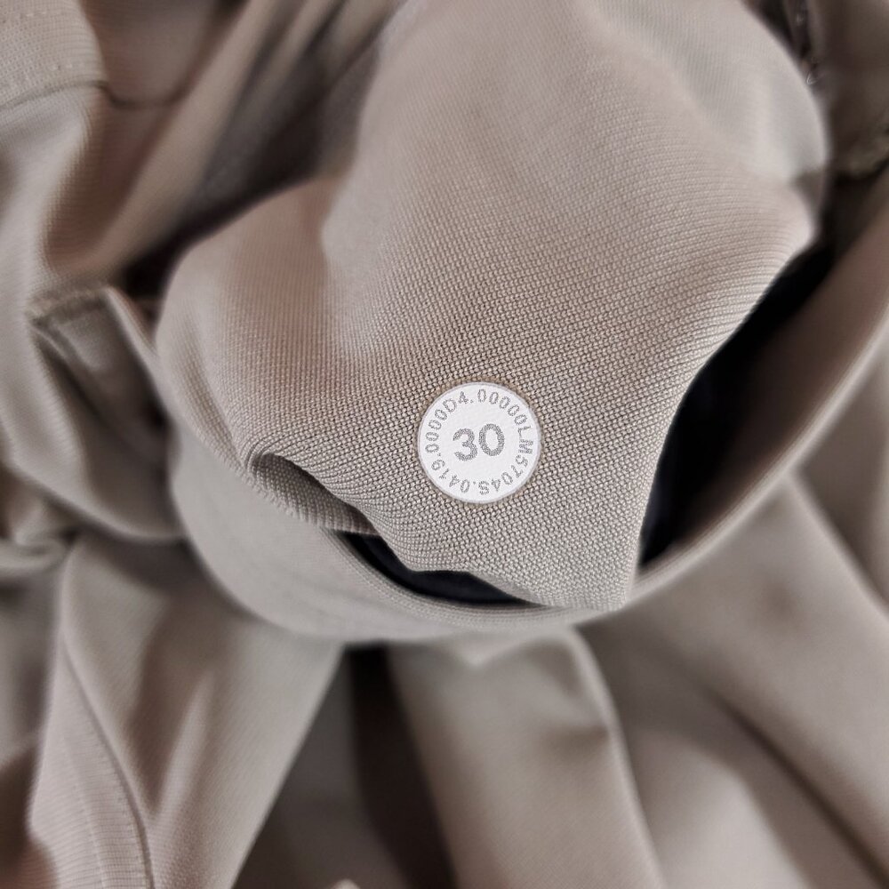 Lululemon Mens Size 30X31 ABC Pants Slim Warpstreme Tan M5704S - Picture 8 of 9